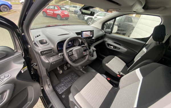 citroen-berlingo-taille-m-1-5-bluehdi-100ch-s-s-plus-5-places - 136644686