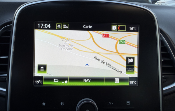 renault-grand-scenic-iv-1-5-dci-110ch-hybrid-assist-business-7-places - 139764686