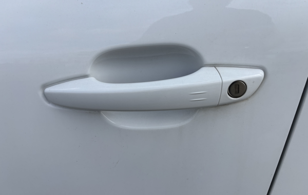 citroen-c4-bluehdi-130ch-s-s-shine-eat8 - 140374686