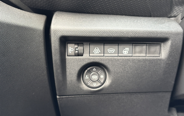 citroen-c4-bluehdi-130ch-s-s-shine-eat8 - 140374686