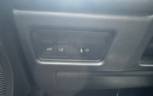 land-rover-discovery-sport-2-0-td4-150ch-hse-awd-bva-mark-iv - 140574686