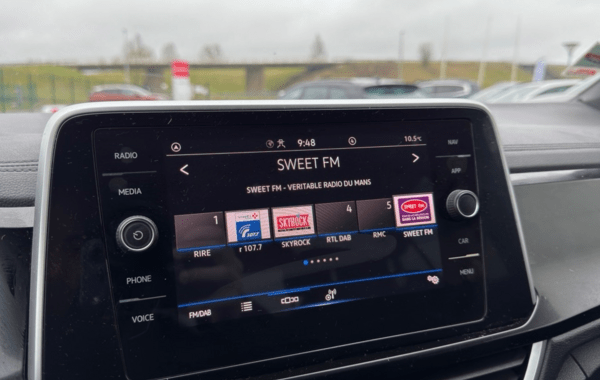 volkswagen-t-roc-2-0-tdi-150ch-r-line-dsg7 - 141704686