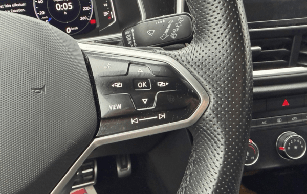 volkswagen-t-roc-2-0-tdi-150ch-r-line-dsg7 - 141704686