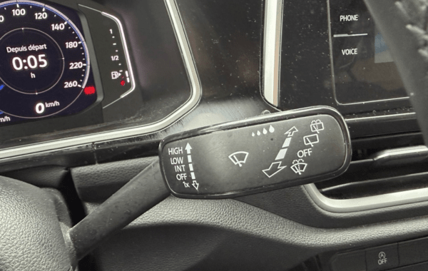 volkswagen-t-roc-2-0-tdi-150ch-r-line-dsg7 - 141704686