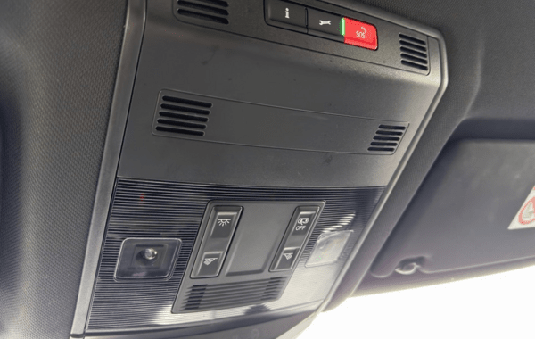 volkswagen-t-roc-2-0-tdi-150ch-r-line-dsg7 - 141704686