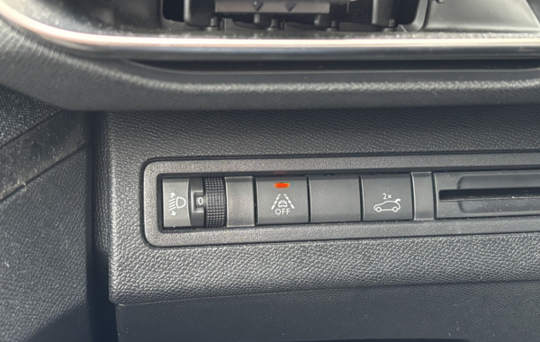 peugeot-3008-1-2-puretech-130ch-s-s-allure-pack-eat8 - 142824686