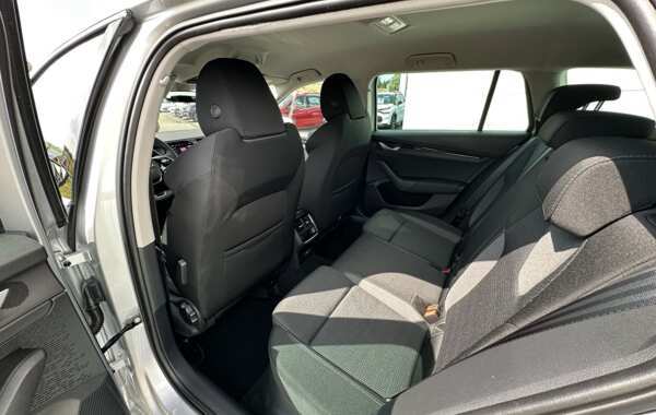 skoda-octavia-combi-2-0-tdi-scr-150ch-selection-dsg7 - 143274686