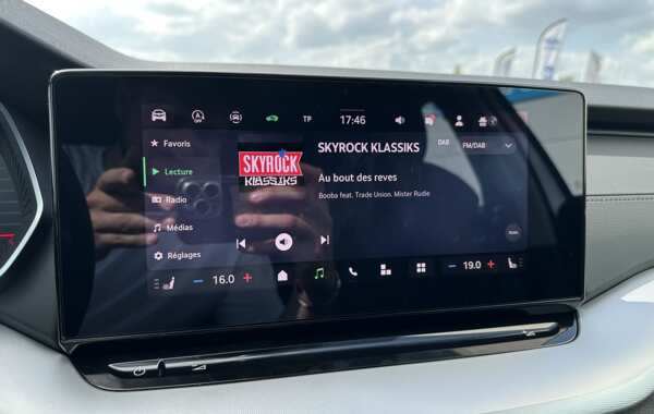 skoda-octavia-combi-2-0-tdi-scr-150ch-selection-dsg7 - 143274686