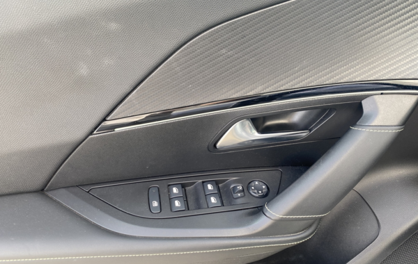 peugeot-2008-1-5-bluehdi-130ch-s-s-gt-eat8-125g - 144234686