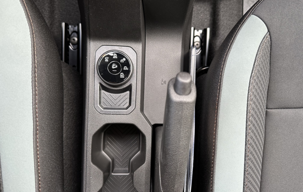 dacia-duster-1-2-tce-mild-hybrid-130ch-extreme-4x4 - 145274686