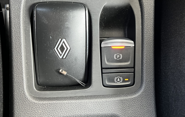 renault-clio-v-1-0-tce-90ch-techno-24 - 146954686