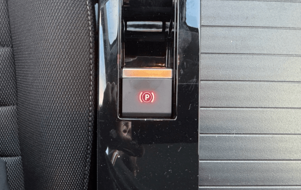 citroen-c4-1-2-hybride-145ch-s-s-business-automatique - 147254686