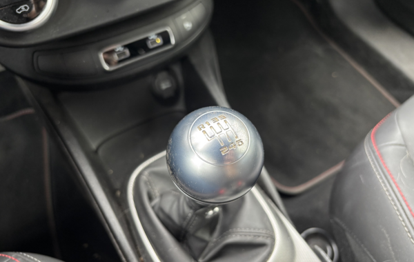 fiat-500x-1-6-multijet-130ch-sport - 147414686