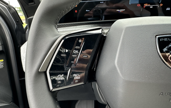 peugeot-5008-hybrid-145ch-allure-e-dcs6 - 147424686