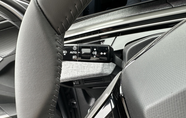 peugeot-5008-hybrid-145ch-allure-e-dcs6 - 147424686