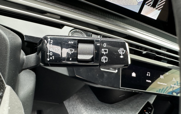 peugeot-5008-hybrid-145ch-allure-e-dcs6 - 147424686
