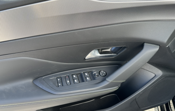 peugeot-308-1-5-bluehdi-130ch-s-s-gt-eat8 - 147674686