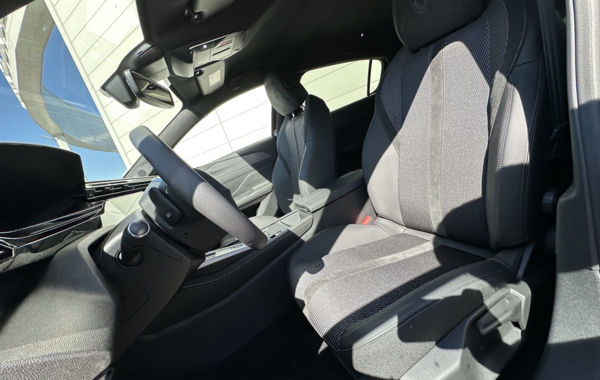 peugeot-308-1-5-bluehdi-130ch-s-s-gt-eat8 - 147674686