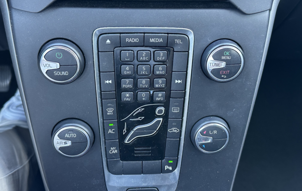 volvo-v40-d2-120ch-momentum - 148594686