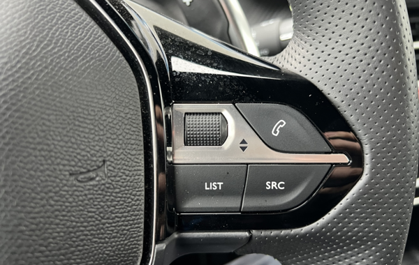 peugeot-208-1-2-hybrid-145ch-gt-e-dcs6 - 149354686