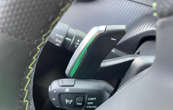 peugeot-208-1-2-hybrid-145ch-gt-e-dcs6 - 149374686