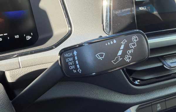 volkswagen-t-roc-2-0-tdi-150ch-life-plus-dsg7 - 150764686