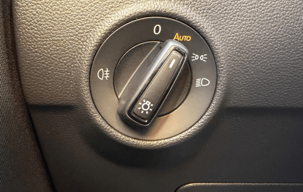 volkswagen-t-roc-2-0-tdi-150ch-life-plus-dsg7 - 150764686