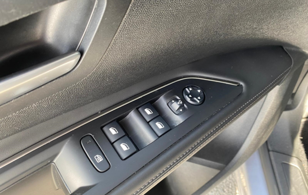 peugeot-5008-1-5-bluehdi-130ch-e6-c-allure-s-s - 151464686