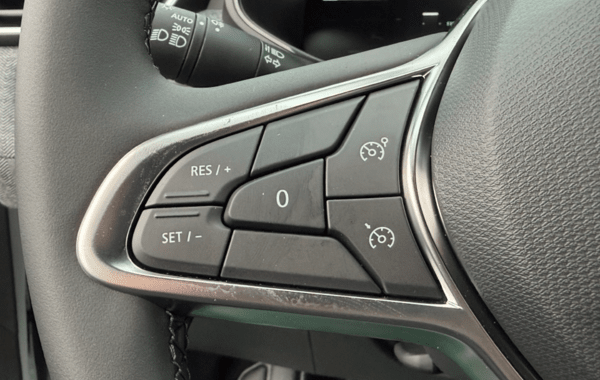 renault-clio-v-1-0-tce-90ch-techno-25 - 151484686