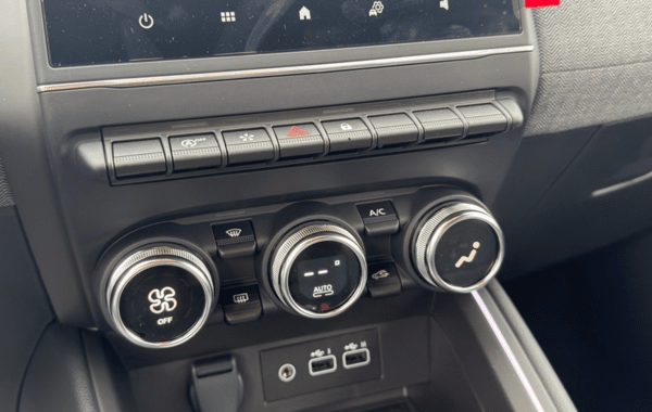 renault-clio-v-1-0-tce-90ch-techno-25 - 151514686