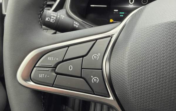 renault-clio-v-1-0-tce-90ch-techno-25 - 151514686