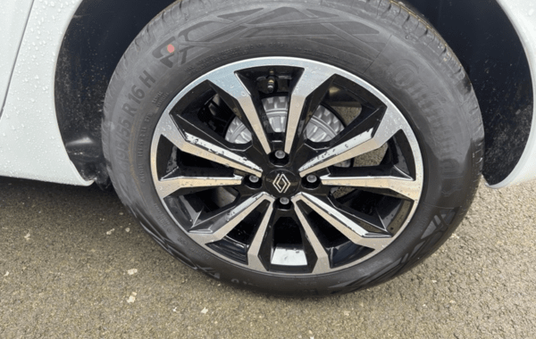 renault-clio-v-1-0-tce-90ch-techno-25 - 151514686