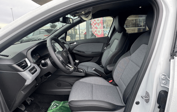 renault-clio-v-1-0-tce-90ch-techno-25 - 151534686