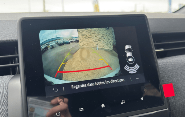 renault-clio-v-1-0-tce-90ch-techno-25 - 151534686