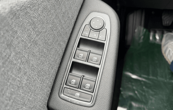 renault-clio-v-1-0-tce-90ch-techno-25 - 151544686