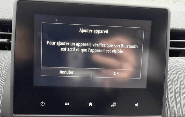 renault-clio-v-1-0-tce-90ch-techno-25 - 151544686