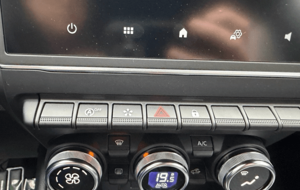 renault-clio-v-1-0-tce-90ch-techno-25 - 151544686