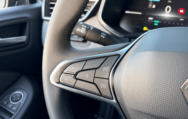 renault-clio-v-1-0-tce-90ch-techno-25 - 151564686