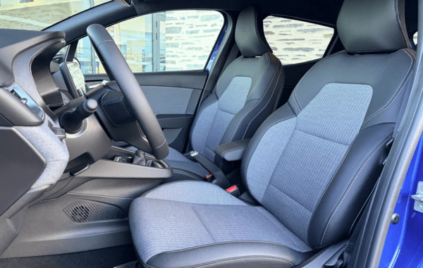 renault-clio-v-1-0-tce-90ch-techno-25 - 151594686