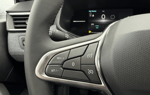 renault-clio-v-1-0-tce-90ch-techno-25 - 151634686