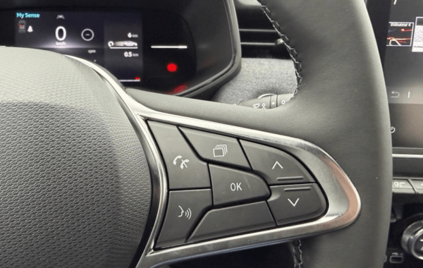 renault-clio-v-1-0-tce-90ch-techno-25 - 151634686