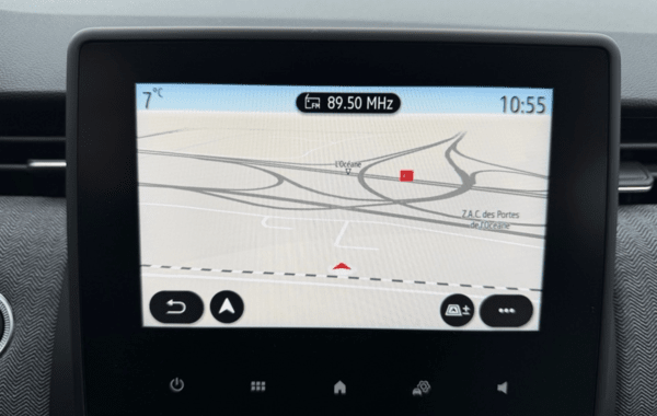 renault-clio-v-1-0-tce-90ch-techno-25 - 151634686