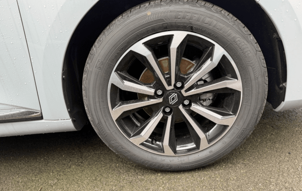 renault-clio-v-1-0-tce-90ch-techno-25 - 151634686