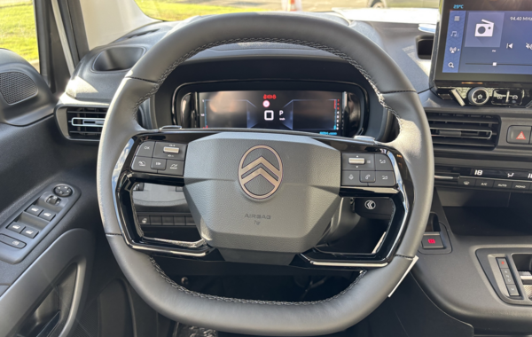 citroen-berlingo-taille-m-1-5-bluehdi-130ch-s-s-max-eat8-5-places - 151654686