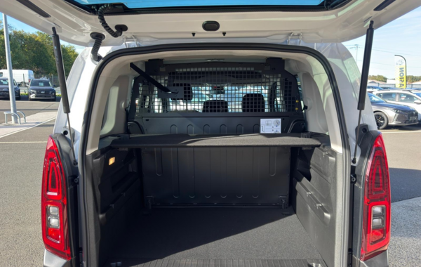 citroen-berlingo-taille-m-1-5-bluehdi-130ch-s-s-max-eat8-5-places - 151704686