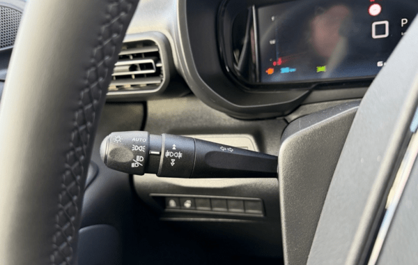 citroen-berlingo-taille-m-1-5-bluehdi-130ch-s-s-max-eat8-5-places - 151724686