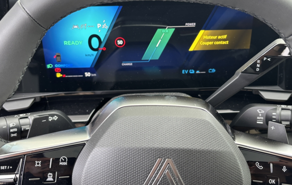 renault-austral-1-2-e-tech-full-hybrid-200ch-techno-25 - 151834686