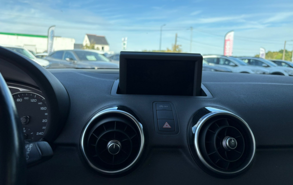 audi-a1-sportback-1-2-tfsi-86ch-s-line - 152214686