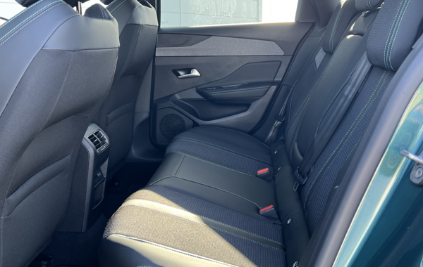 peugeot-308-sw-1-5-bluehdi-130ch-s-s-allure-eat8 - 152484686