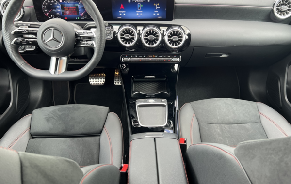 mercedes-classe-a-200-163ch-amg-line-7g-dct - 152674686